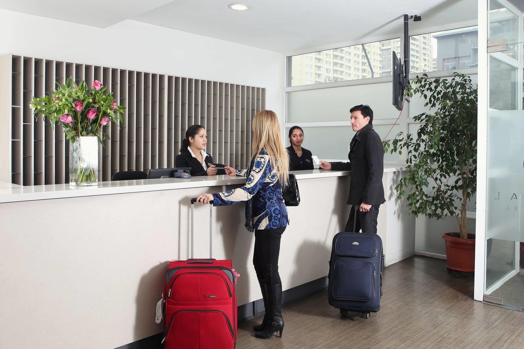 Hotel Capital San Pablo サンティアゴ エクステリア 写真